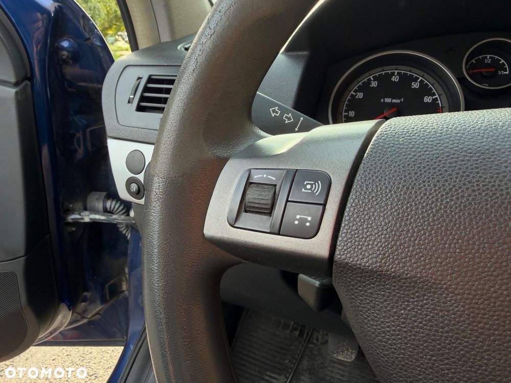 Opel Astra 1.6 Catch me now - 11