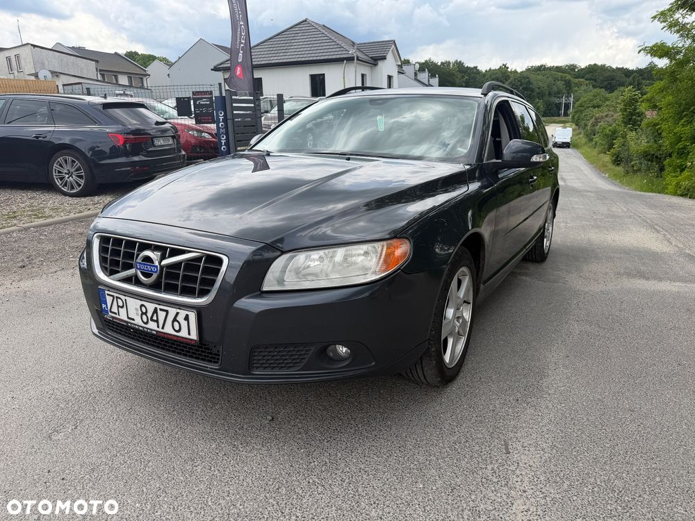 Volvo V70 D3 Geartronic Kinetic - 1