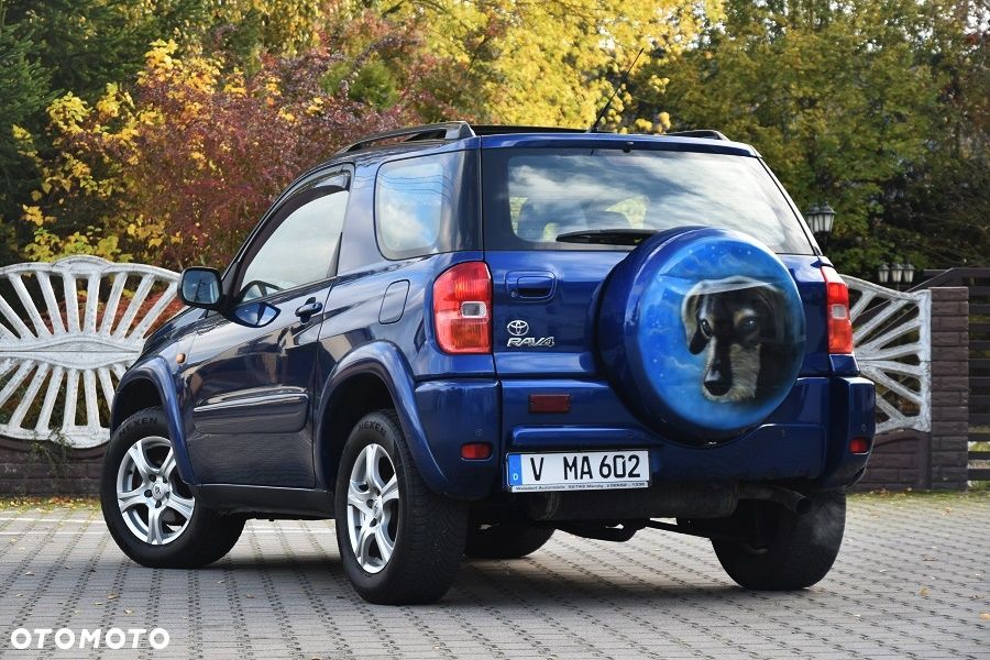 Toyota RAV4 - 10