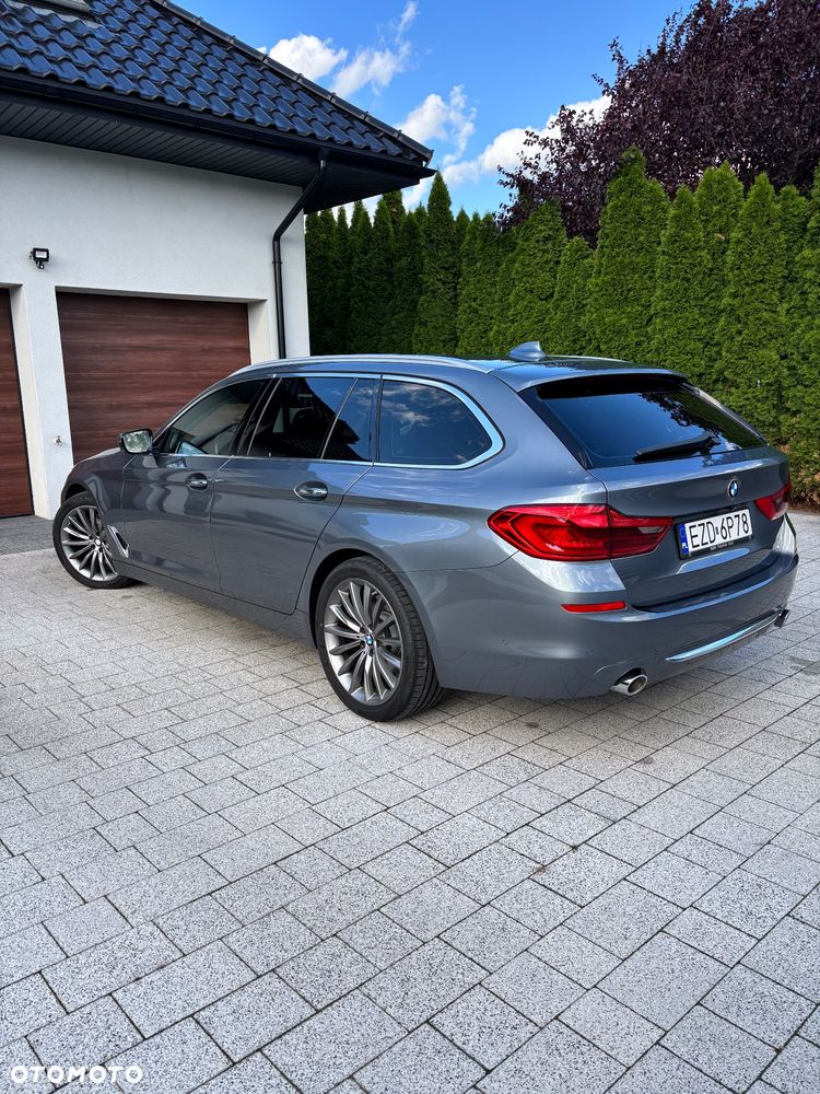 BMW Seria 5 530d xDrive Luxury Line - 24