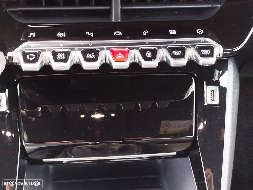 Peugeot 2008 1.2 PureTech GT Line - 29