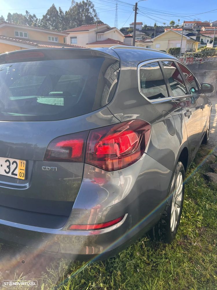 Opel Astra Sports Tourer - 20