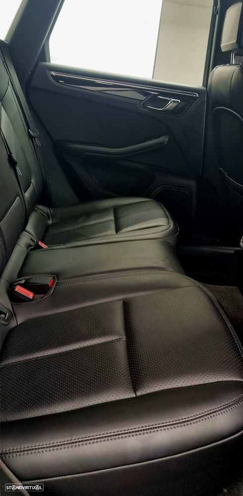 Porsche Macan - 27