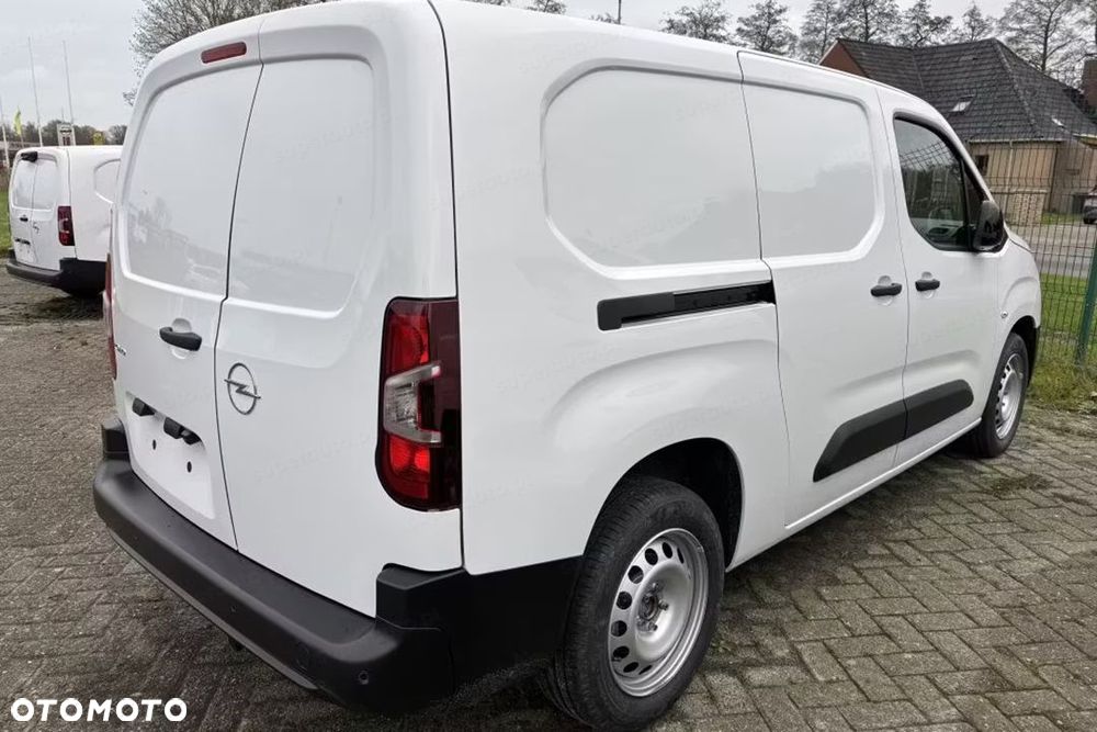 Opel Combo Van Cargo L2 EAT8 1.5 130KM - 7