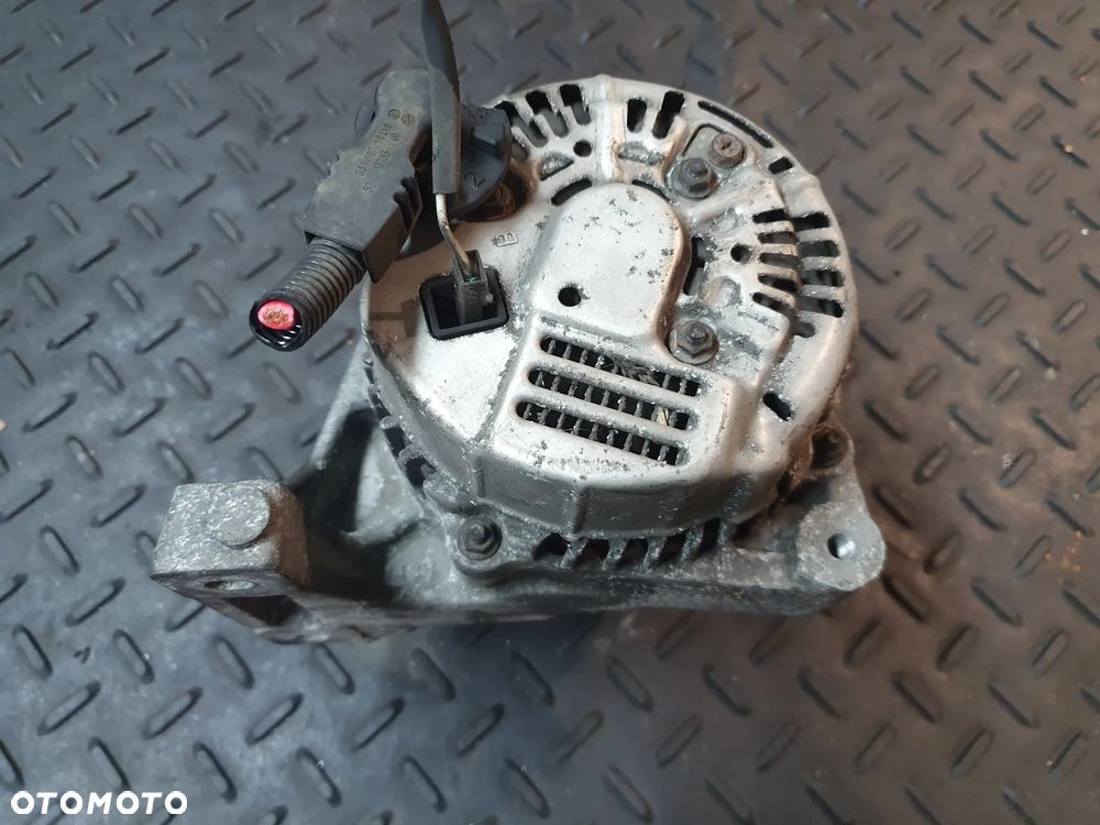ALTERNATOR Volvo S40 V40 S40 2.0 T  9472908 120A Alternator - 3