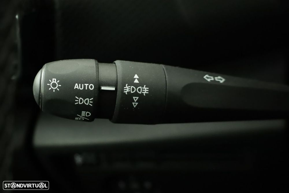 Citroën C4 1.2 PureTech Max EAT8 - 17