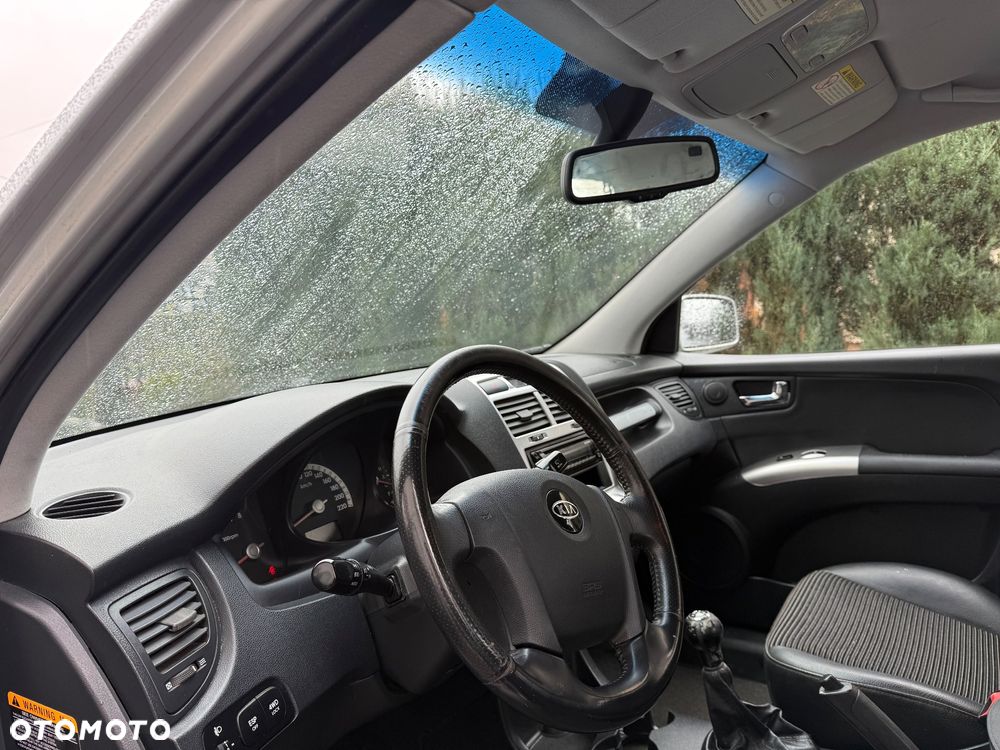 Kia Sportage 2.0 Expedition + - 19