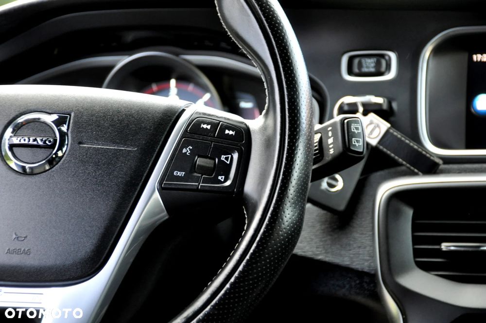 Volvo V40 D2 RDesign - 33