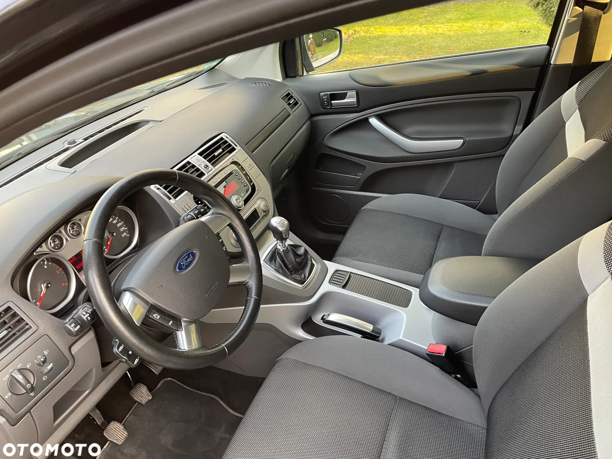 Ford Kuga 2.0 TDCi 2x4 Trend - 25
