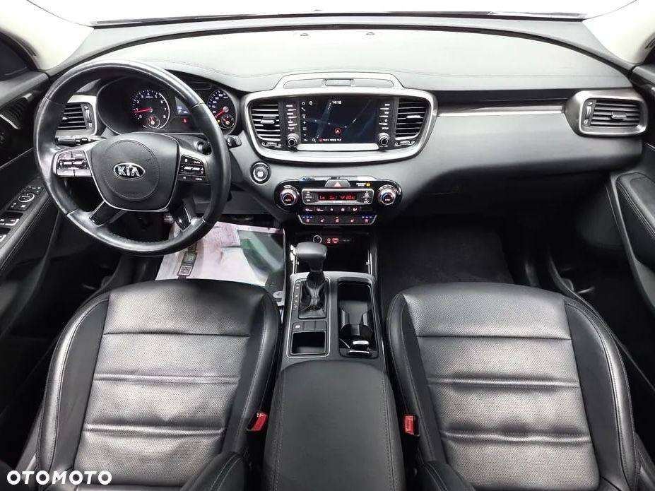 Kia Sorento - 8
