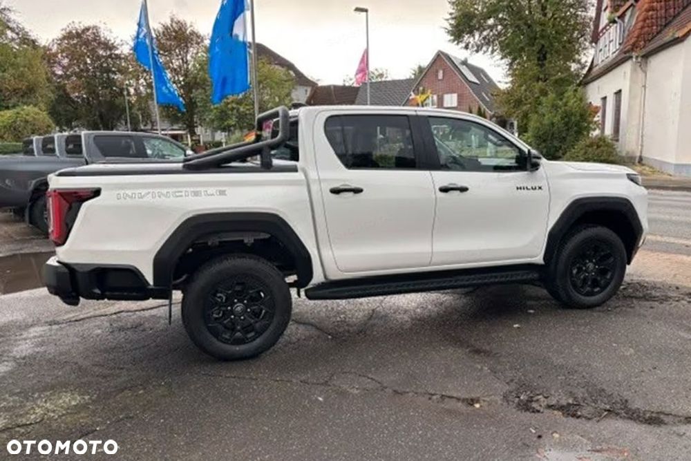 Toyota Hilux - 6