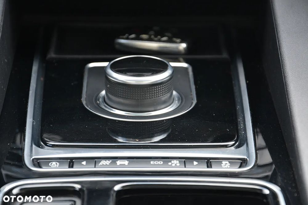 Jaguar F-Pace 2.0 i4D AWD Prestige - 28