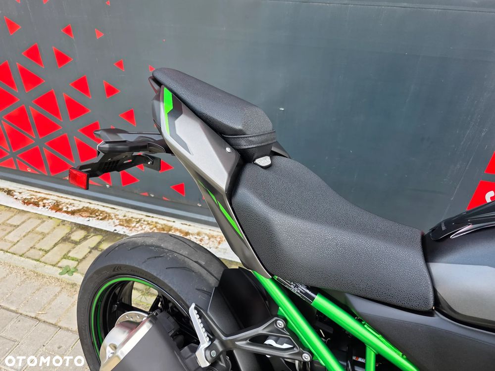 Kawasaki Z 900 - 23