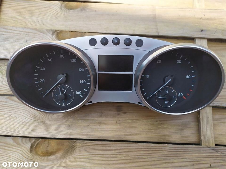 MERCEDES W164 ML W251 3.0 V6 CDI LICZNIK ZEGARY UK - 1