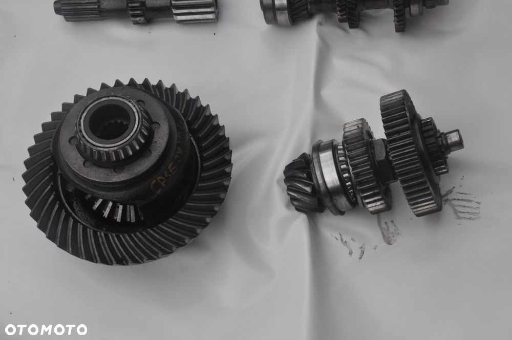 KOŁO TALERZOWE WAŁEK ZĘBATKA CHOINKA CASE JX 100 - 2