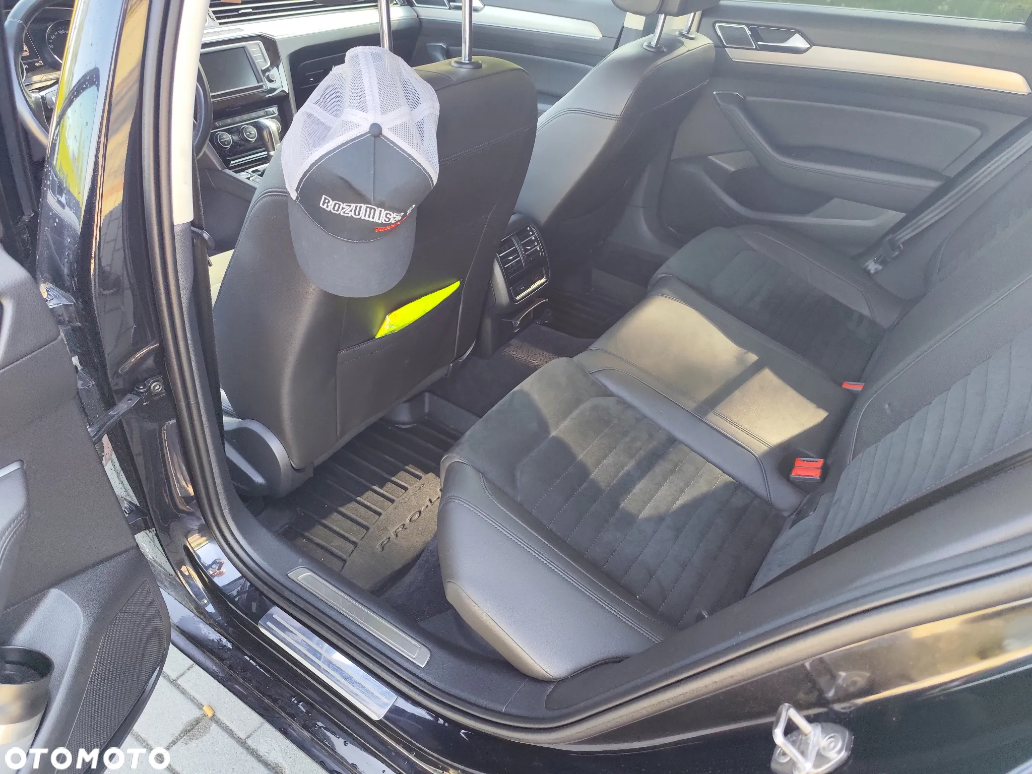 Volkswagen Passat 2.0 TDI BMT Highline DSG - 12