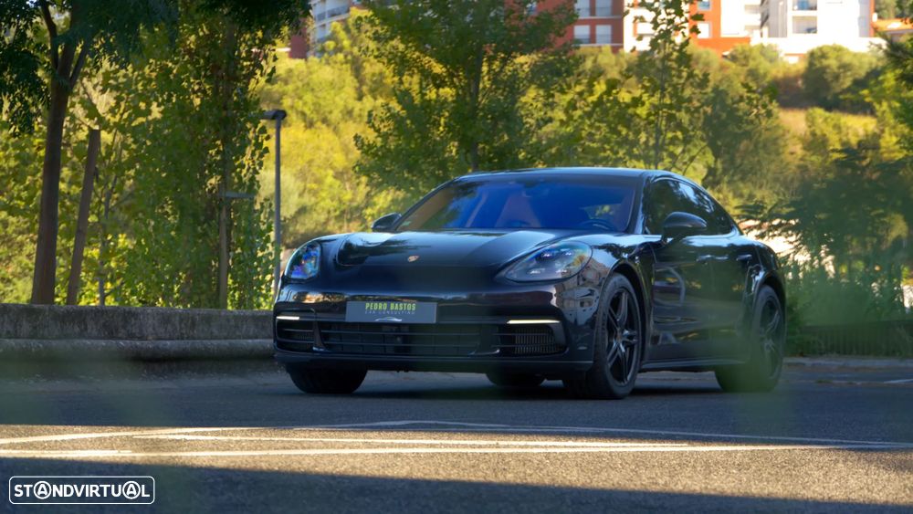Porsche Panamera 4 S - 10