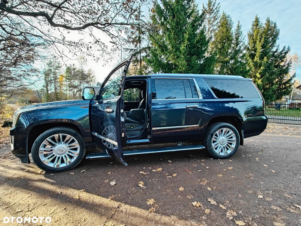 Cadillac Escalade - 9