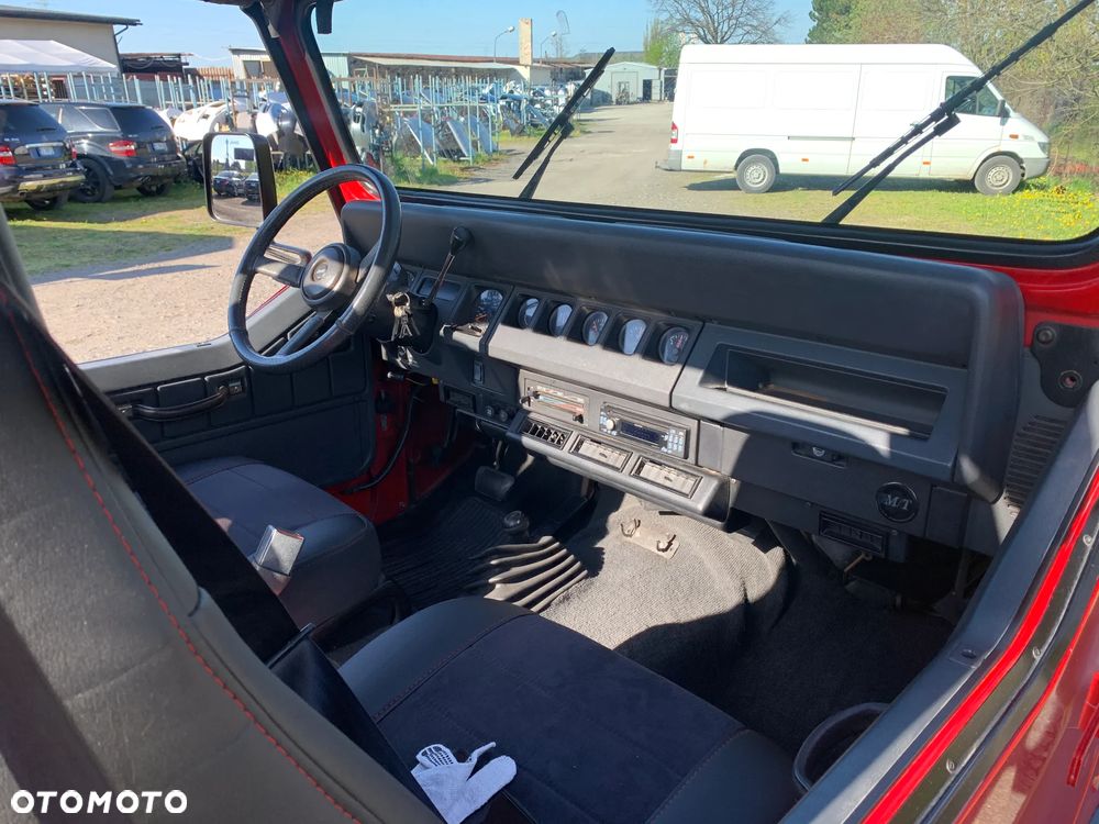 Jeep Wrangler - 23