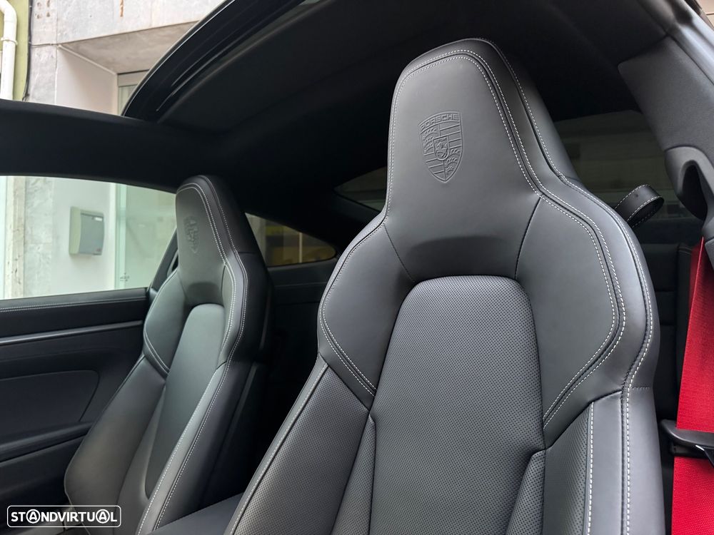 Porsche 911 (992) Carrera S PDK - 3