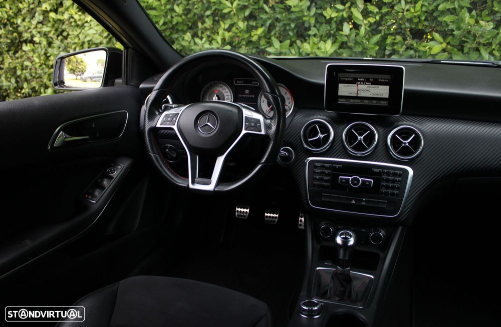 Mercedes-Benz A 180 CDI AMG Line - 24