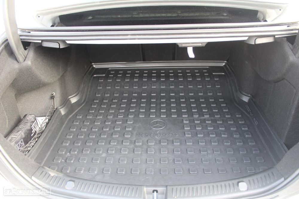Mercedes-Benz E 53 AMG 4Matic+ Speedshift TCT-9G - 30