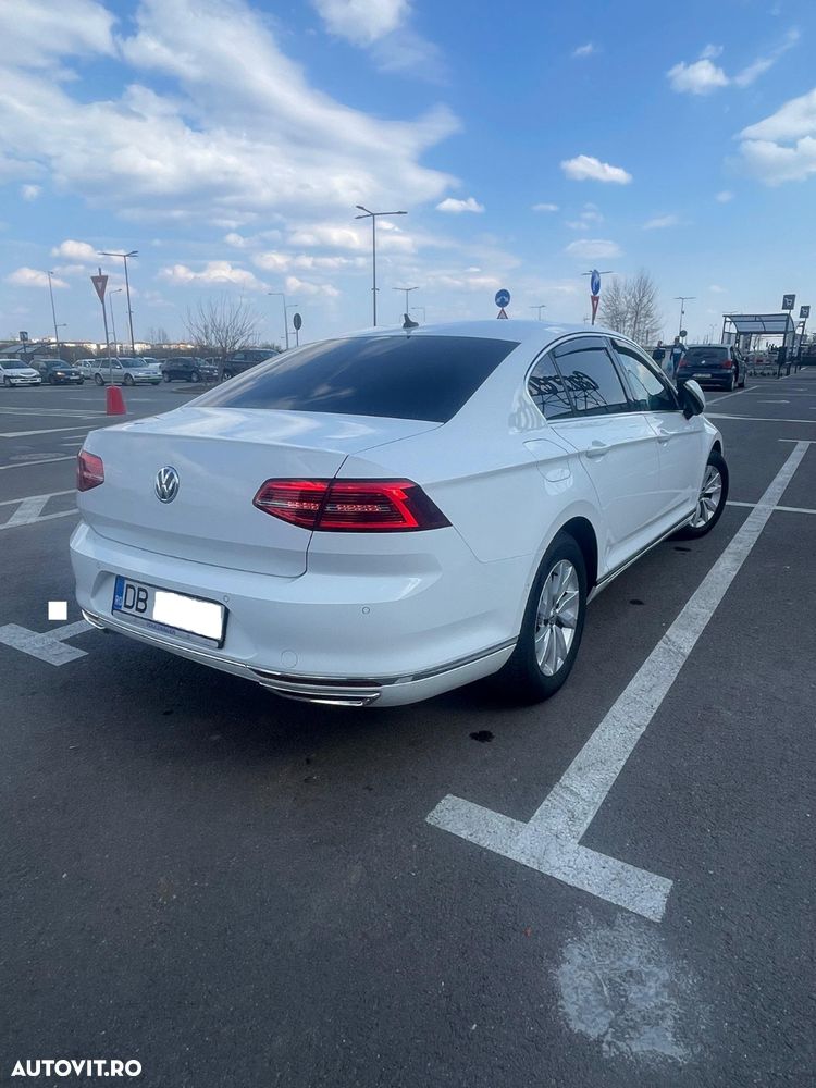 Volkswagen Passat 2.0 TDI DSG Highline - 4