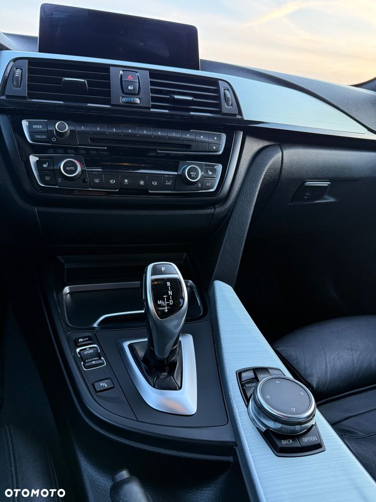 BMW Seria 4 435i xDrive M Sport - 22