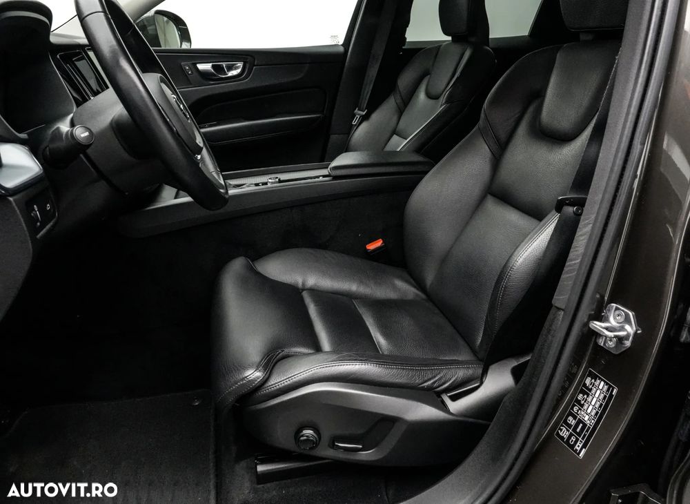 Volvo XC 60 D4 Momentum Pro - 13