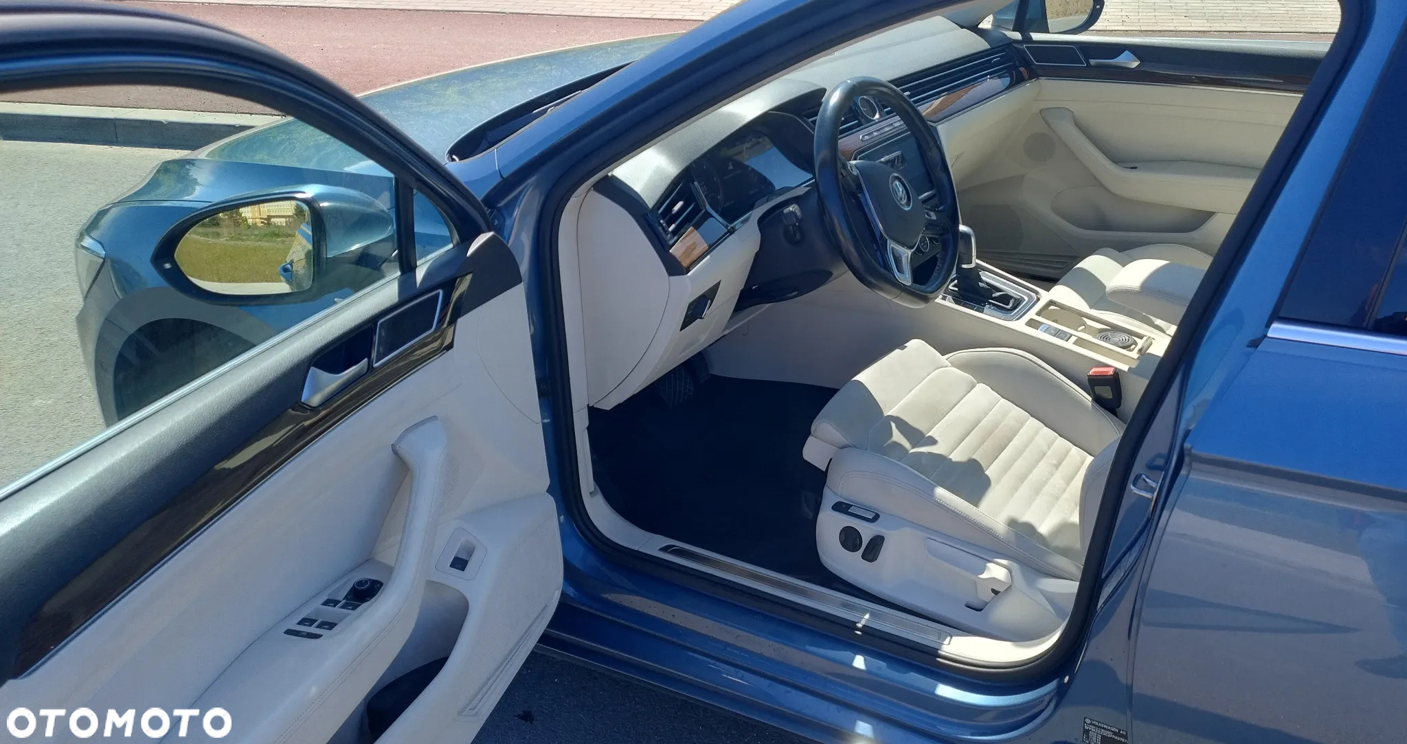 Volkswagen Passat Variant 2.0 TDI SCR DSG 4Motion Business - 6