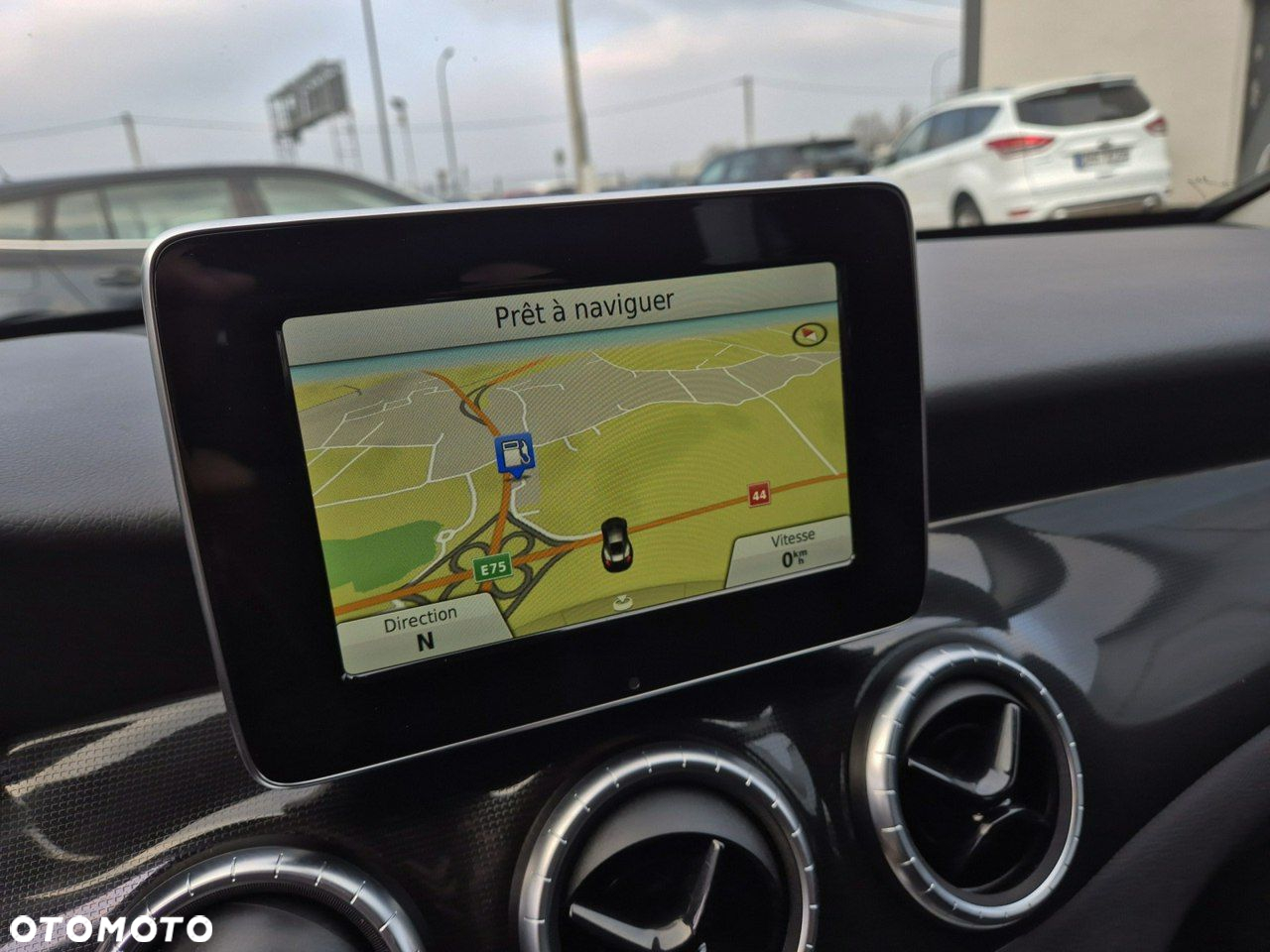 Mercedes-Benz CLA - 16