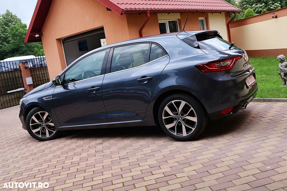 Renault Megane ENERGY dCi 110 Start & Stop Bose Edition - 6