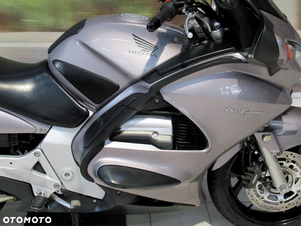 Honda ST - 13