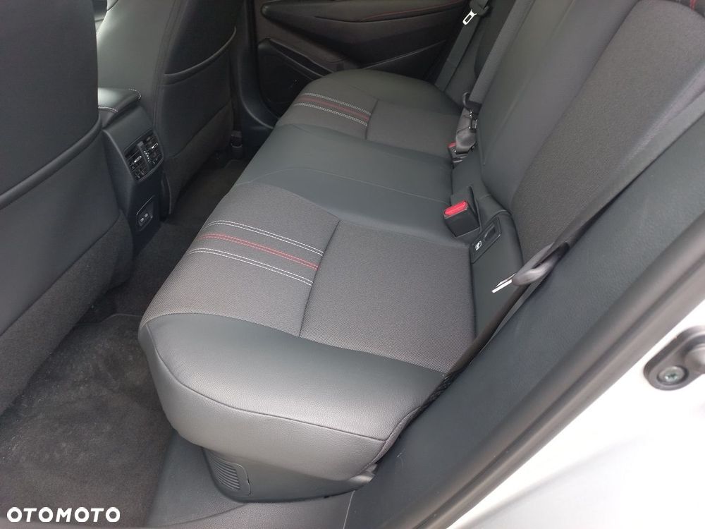 Toyota Corolla 1.8 Hybrid GR Sport Dynamic - 10