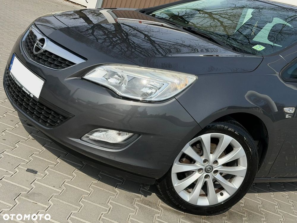Opel Astra ver-1-4-turbo-cosmo - 4