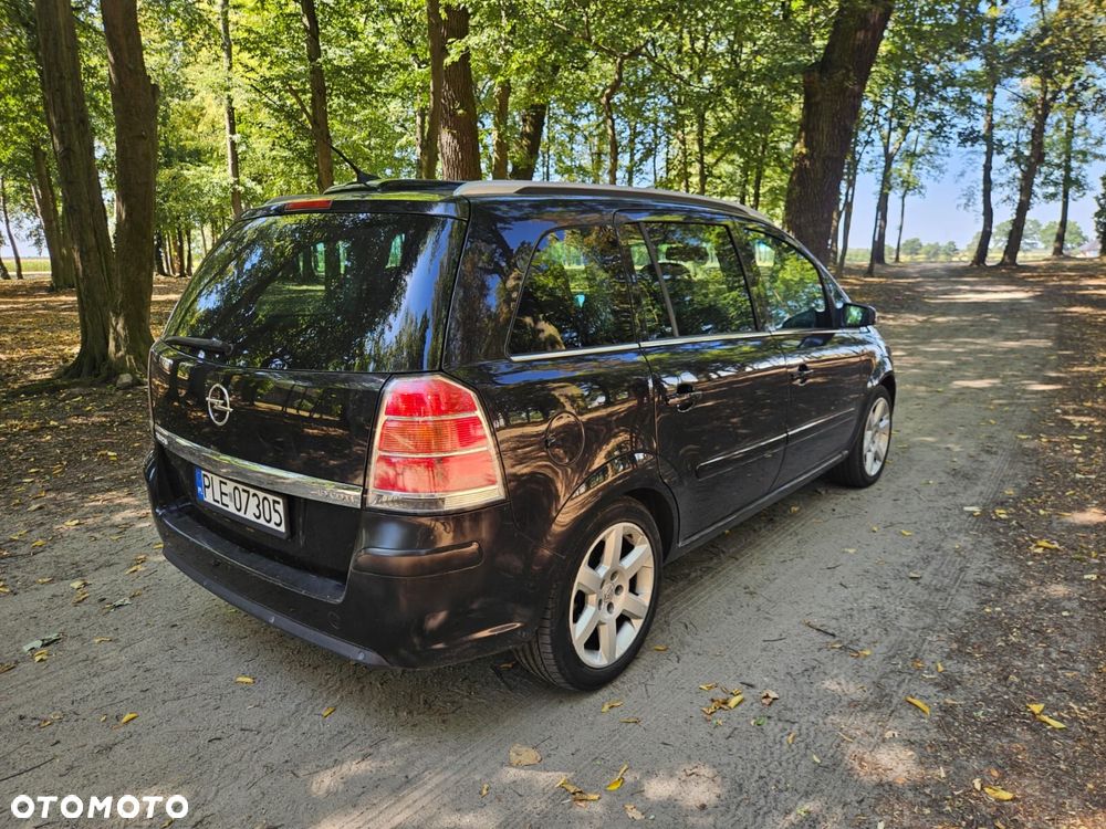 Opel Zafira - 4