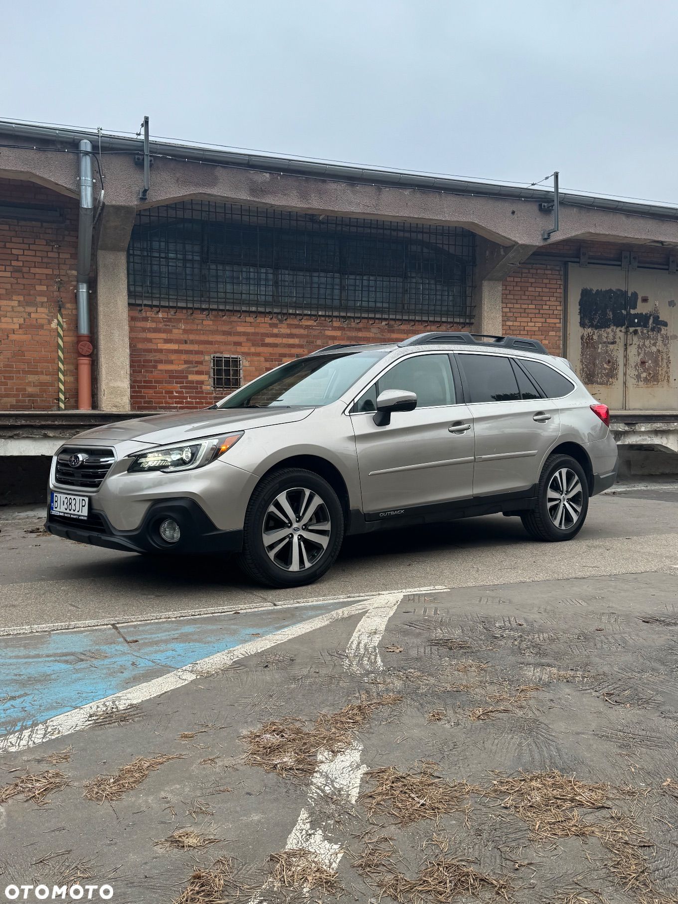 Subaru Outback - 1