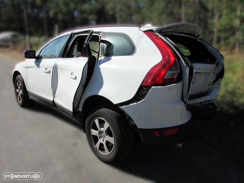 Volvo XC60 2.4 D5 (205CV) de 2010 - Peças Usadas (6081) - 3