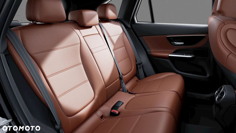 Mercedes-Benz GLC - 9