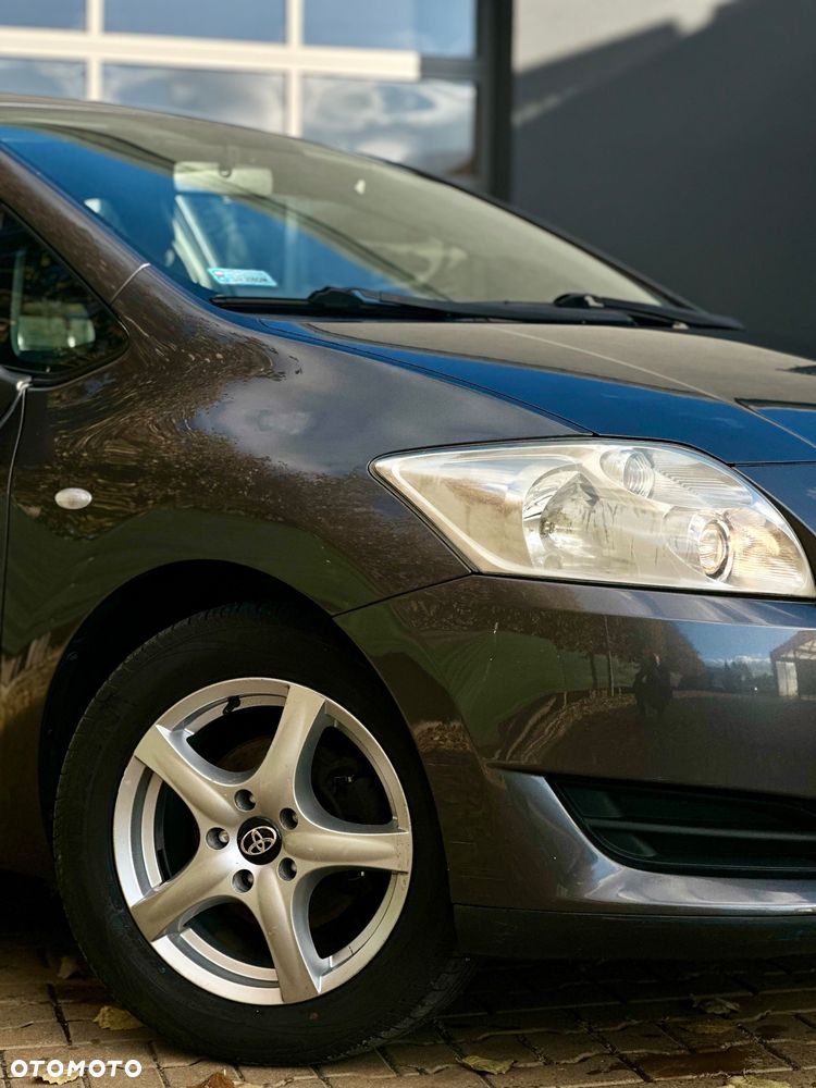 Toyota Auris - 3