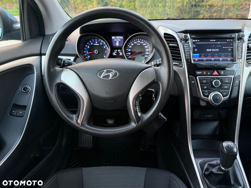 Hyundai i30 i30cw 1.4 Trend - 37