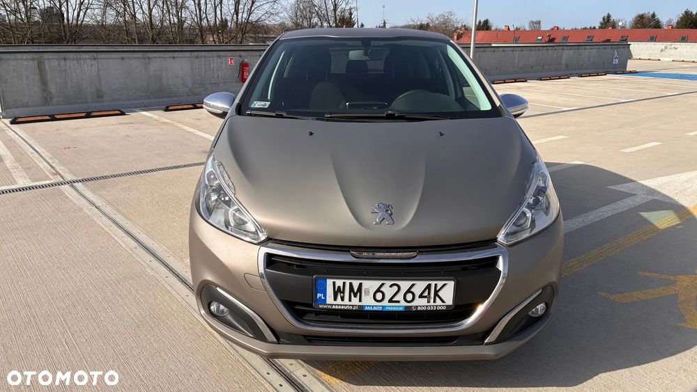 Peugeot 208 1.2 PureTech Allure - 8