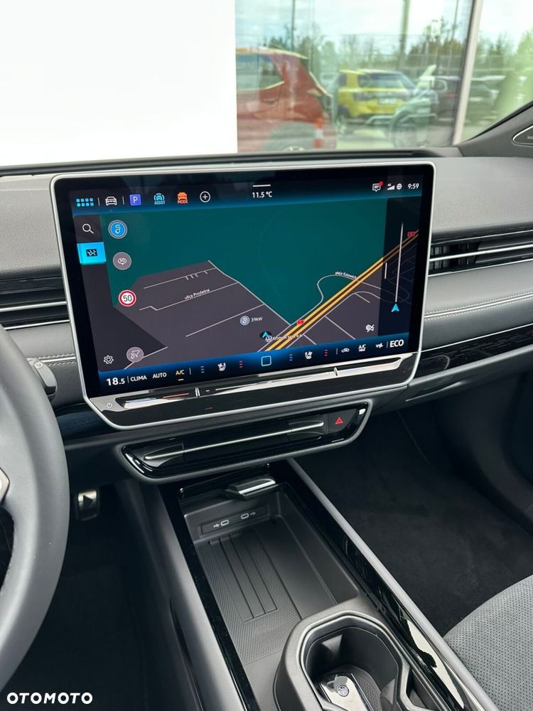 Volkswagen T-Roc 1.5 eTSI Life DSG - 26