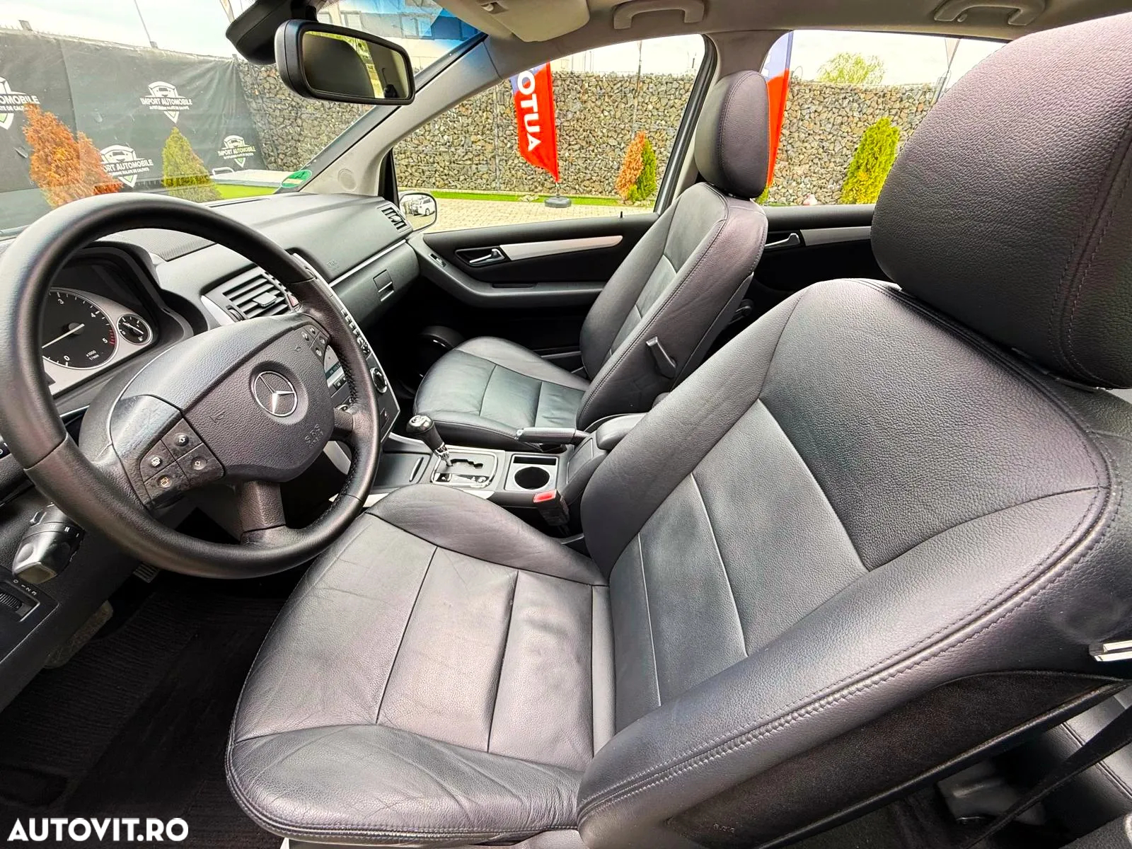 Mercedes-Benz B - 20