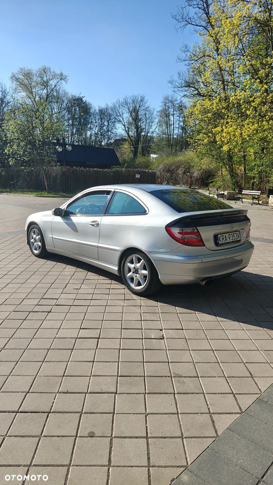 Mercedes-Benz Klasa C 220 CDI Automatik - 4