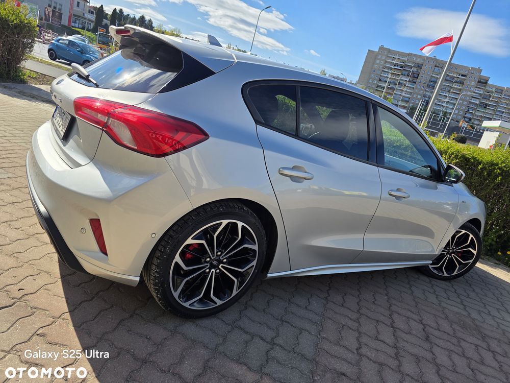 Ford Focus 1.5 EcoBoost ST-Line ASS - 6