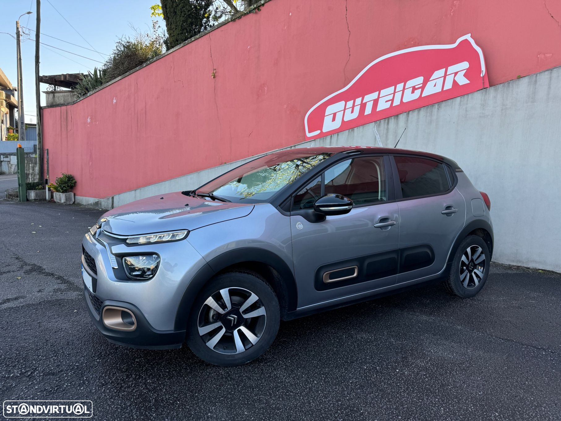 Citroën C3 1.2 PureTech C-Series - 2