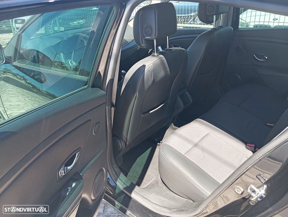 Renault Mégane ENERGY TCe 115 Start & Stop Bose Edition - 15