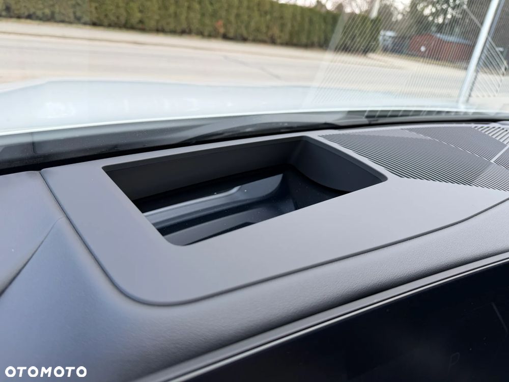 BMW Seria 5 ver-520d-xdrive-mhev-m-sport - 24