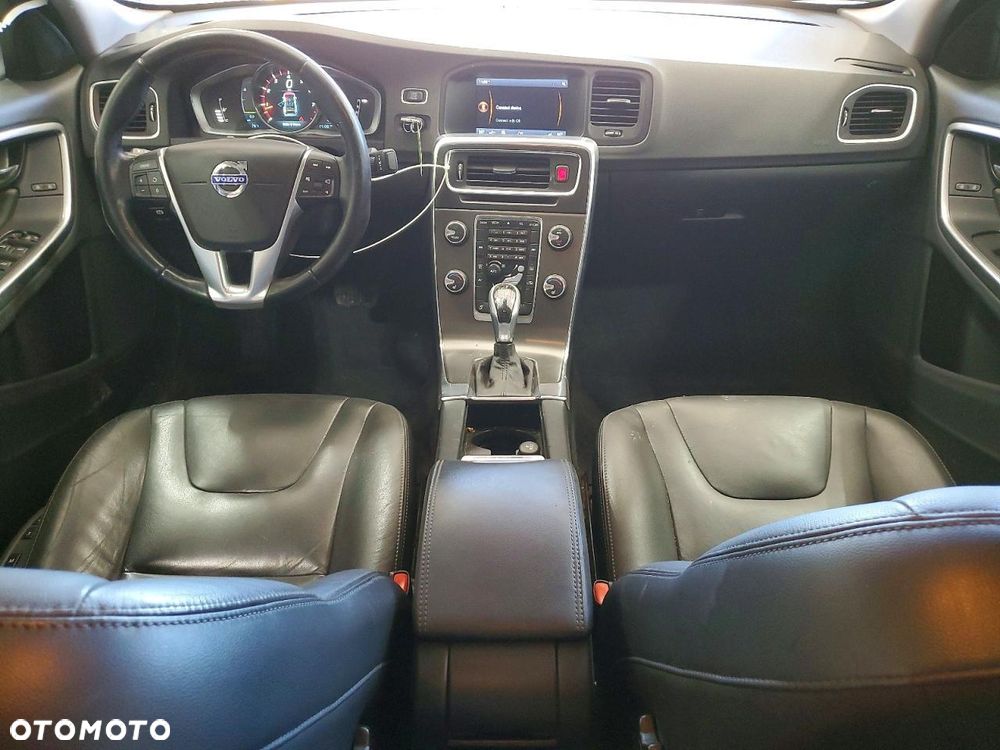 Volvo S60 2.5 T5 AWD - 8